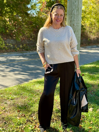 Lyla + Luxe Bows Pullover