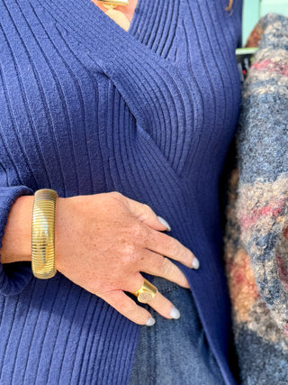 Pistache Ribbed Twist Sweater