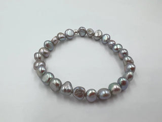 Saskia De Vries Holiday Pearl Bracelets (3 colours)