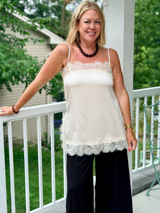 Lyla + Luxe Lace Cami Top in Champagne