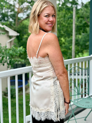 Lyla + Luxe Lace Cami Top in Champagne