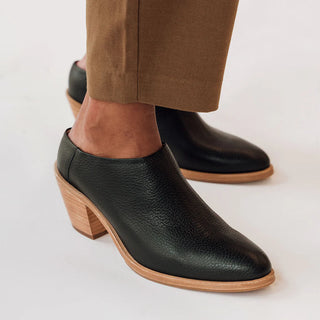 Poppy Barley Leather Heeled Mule in Black