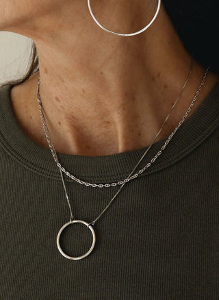 Ollie Necklace in Silver
