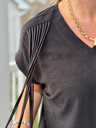 Chlo by Cokluch Shout Top