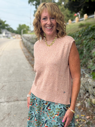 FIG Kira Sleeveless Sweater