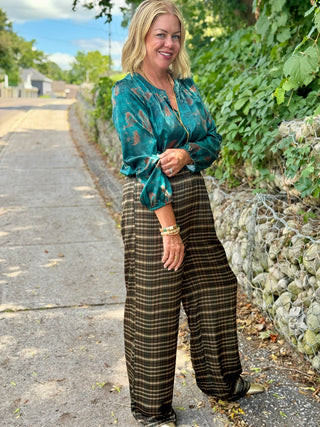 Astrid Meadow Plaid Pant