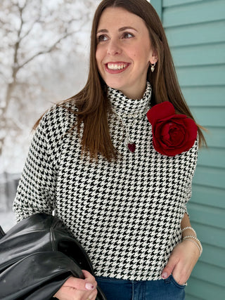 LaLune Stretchy Houndstooth Top