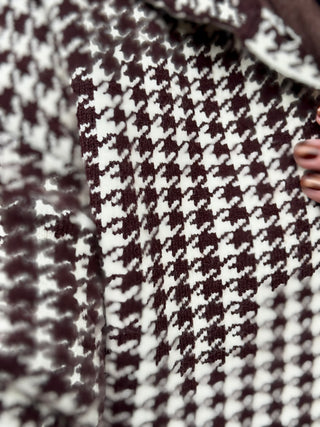 Lyla + Luxe Jonah Houndstooth Short Coat
