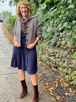 Lyla + Luxe Jonah Houndstooth Short Coat