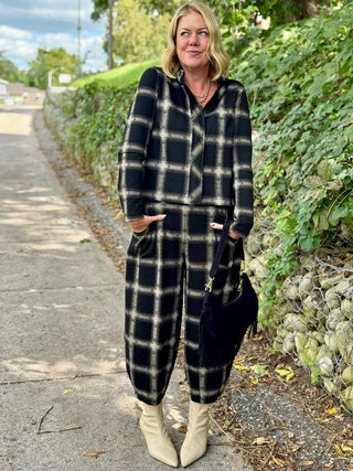 Pure Essence Plaid Barrel Pant