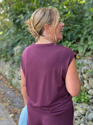 Paper Label Tilda Sleeveless Shirt