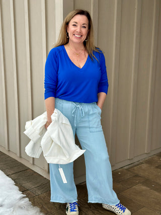 Dotty V-Neck Bamboo Tee in Cobalt