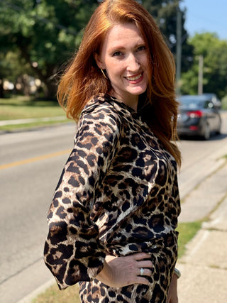 Pistache Leopard Split-V Shirt