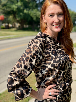 Pistache Leopard Split-V Shirt