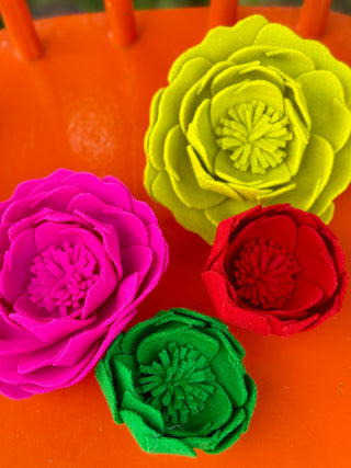 Ste Marg Scot Small Peony Brooch: Irish Green
