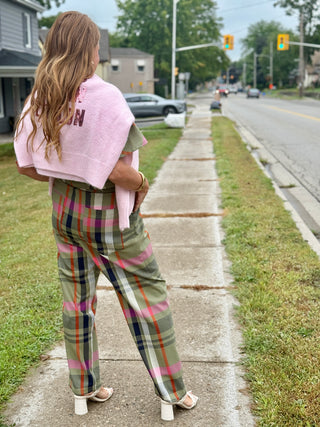 Lyla + Luxe Yassie Fashion Cities Pullover