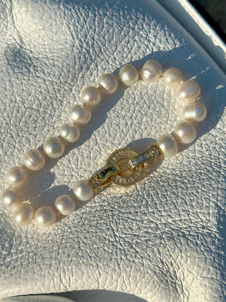 Pearl Edit: Gold Clasp Bracelet