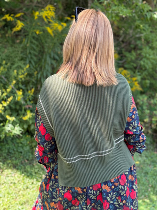 Paper Label Ash Vest in Bronze Green