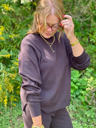 Lyla + Luxe Claret Pullover