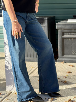 Fidelity Kelli Jean in Knockout Blue