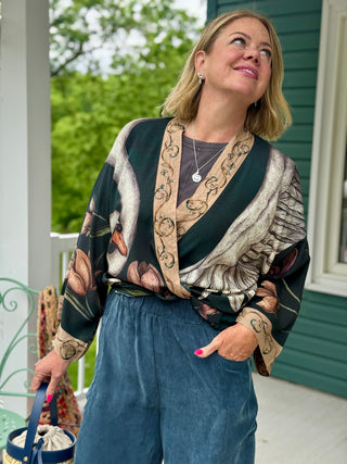 Market of Stars Under My Wing Jacket-Length Kimono