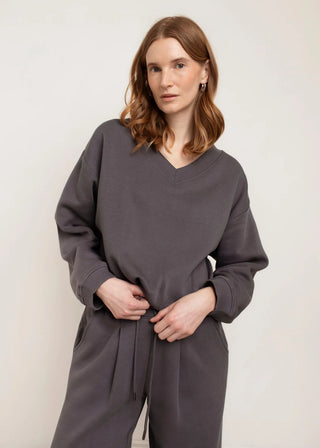 Paper Label Emma V Neck Blouson in Turbulence
