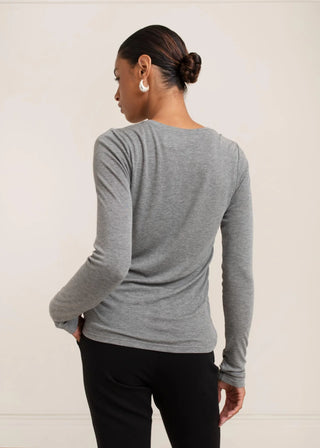 Paper Label Nisa V-Neck in Grey