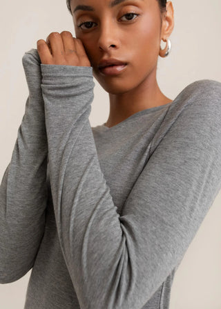 Paper Label Nisa V-Neck in Grey