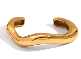 Hoopla Style Editorial Wavy Cuff